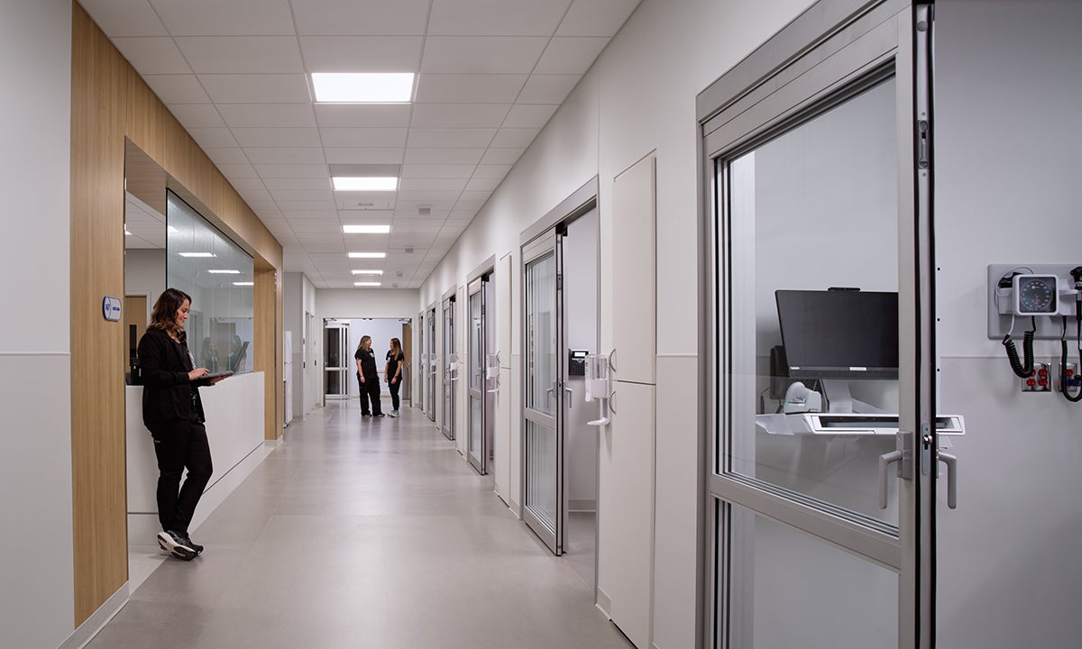 Staff corridor to onstage/offstage exam rooms