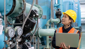 woman in hard hat